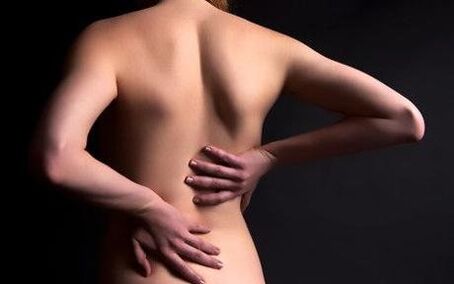 Dolor de espalda en la osteocondrosis torácica foto 1