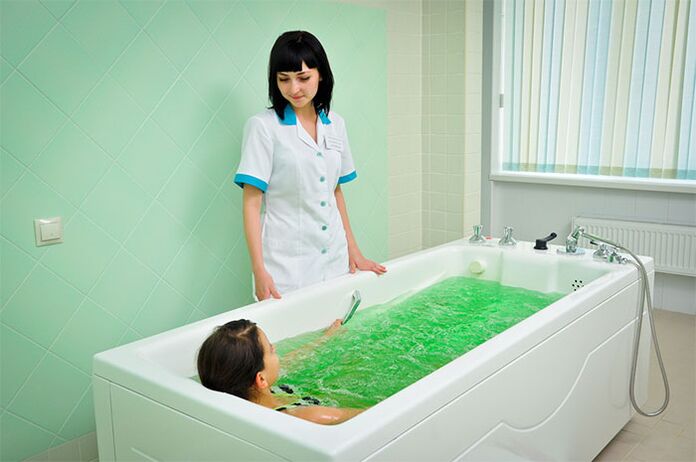 El baño terapéutico es un método eficaz para tratar la artrosis